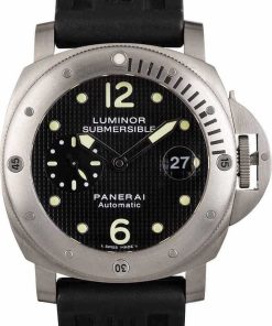 HandMade The Panerai Luminor Submersible PAM025