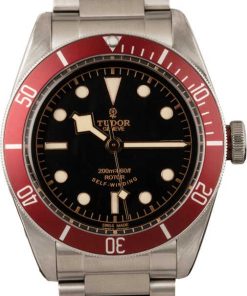 HandMade The Tudor Heritage Black Bay 79220 Red Bezel