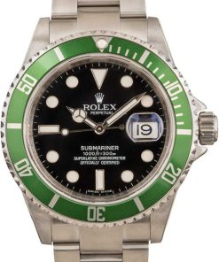 HandMade The Rolex 'Kermit' Submariner 16610V
