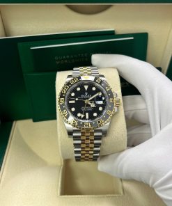 Alternative view of Rolex GMT-Master II 40 mm Oystersteel and yellow gold 126713grnr-0001