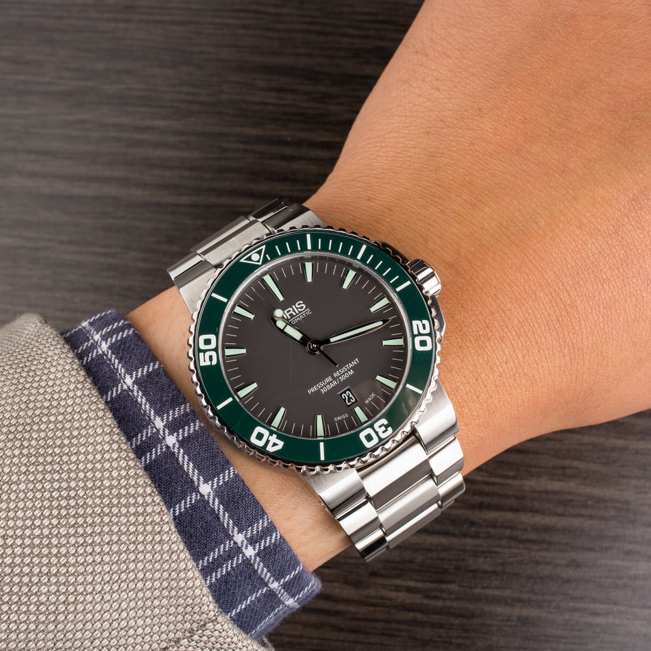 HandMade The Oris Aquis Date Green Ceramic Bezel - Image 5