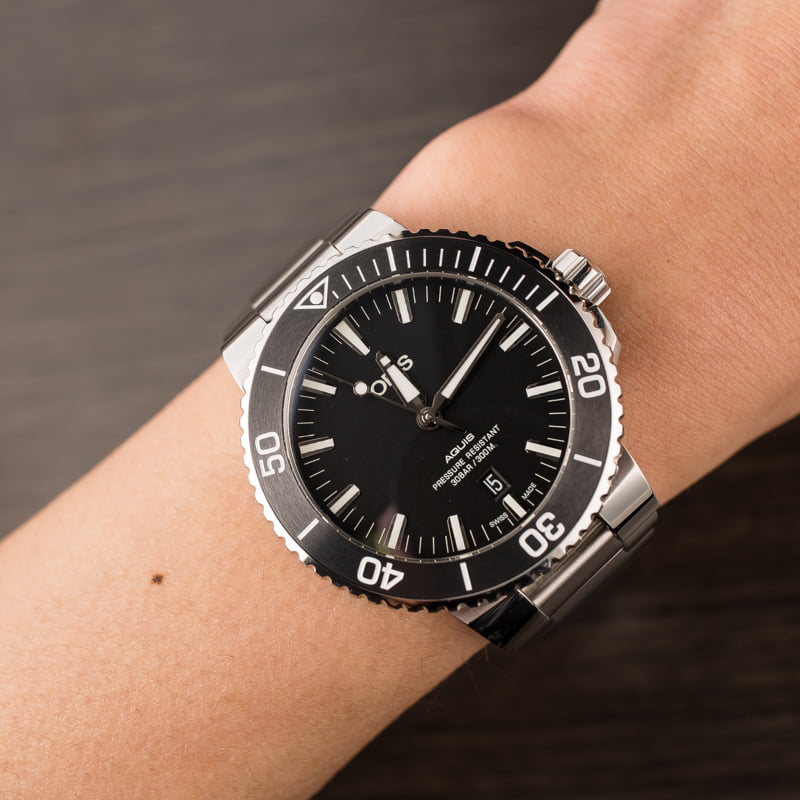 HandMade The Oris Aquis Date Black Dial Steel Bracelet - Image 5