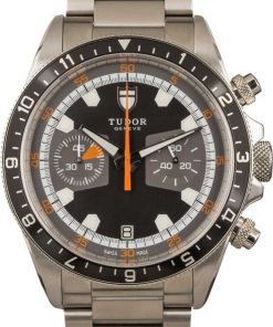 HandMade The Tudor Heritage Chronograph 70330N