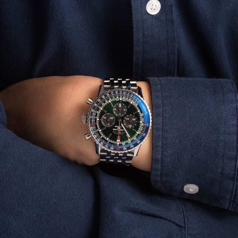 HandMade The Breitling Navitimer B01 Chronograph 46 Green Dial - Image 5