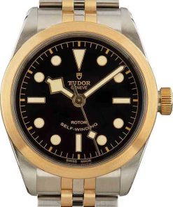 HandMade The Tudor Black Bay 36