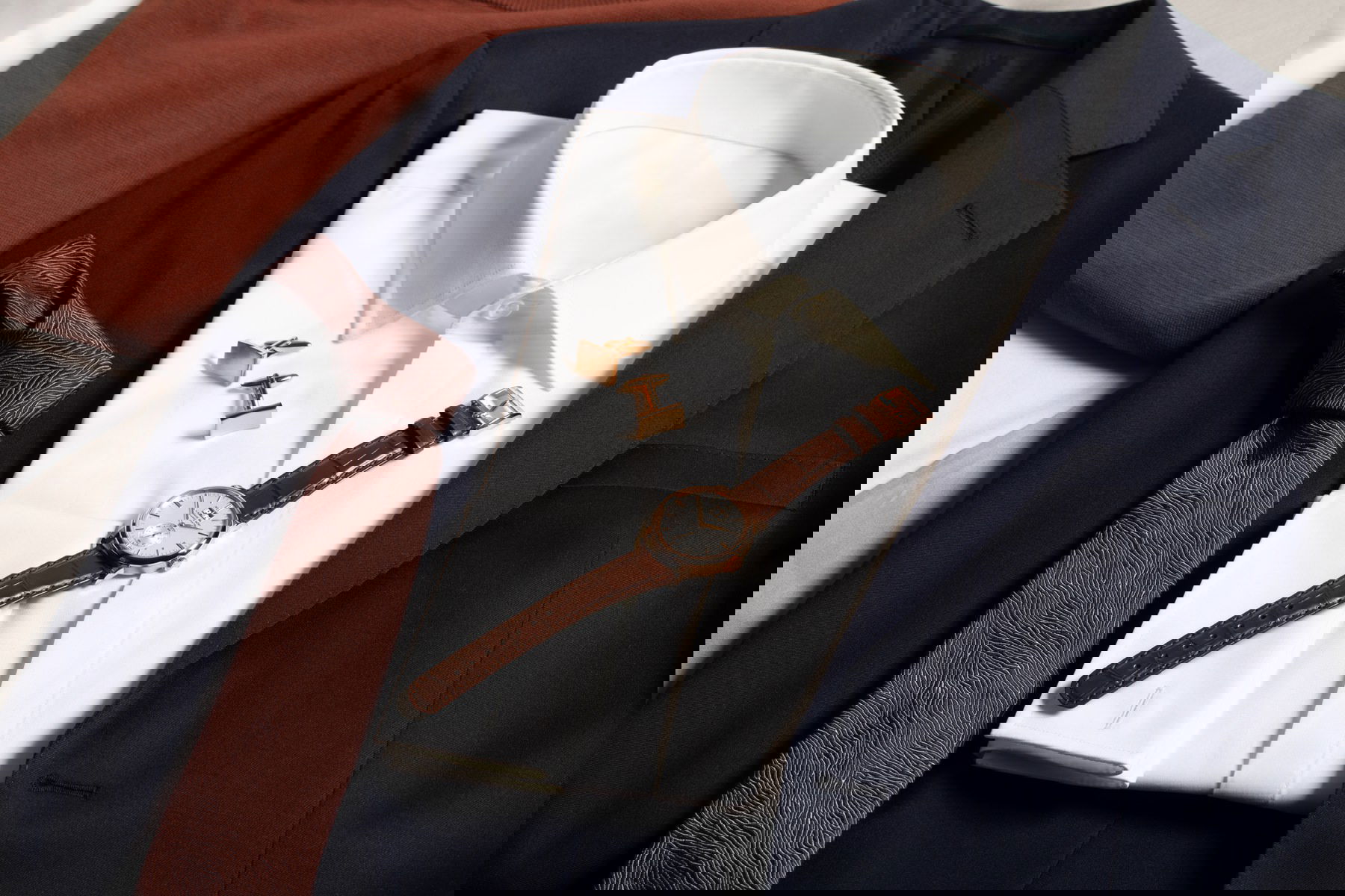 Saxonia Outsize Date - Image 6