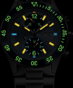 Alternative view of Roadmaster Rescue Chronograph 42