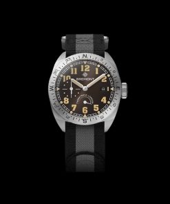 Alternative view of Terra Nova 40.5 Turning Bezel Power Reserve