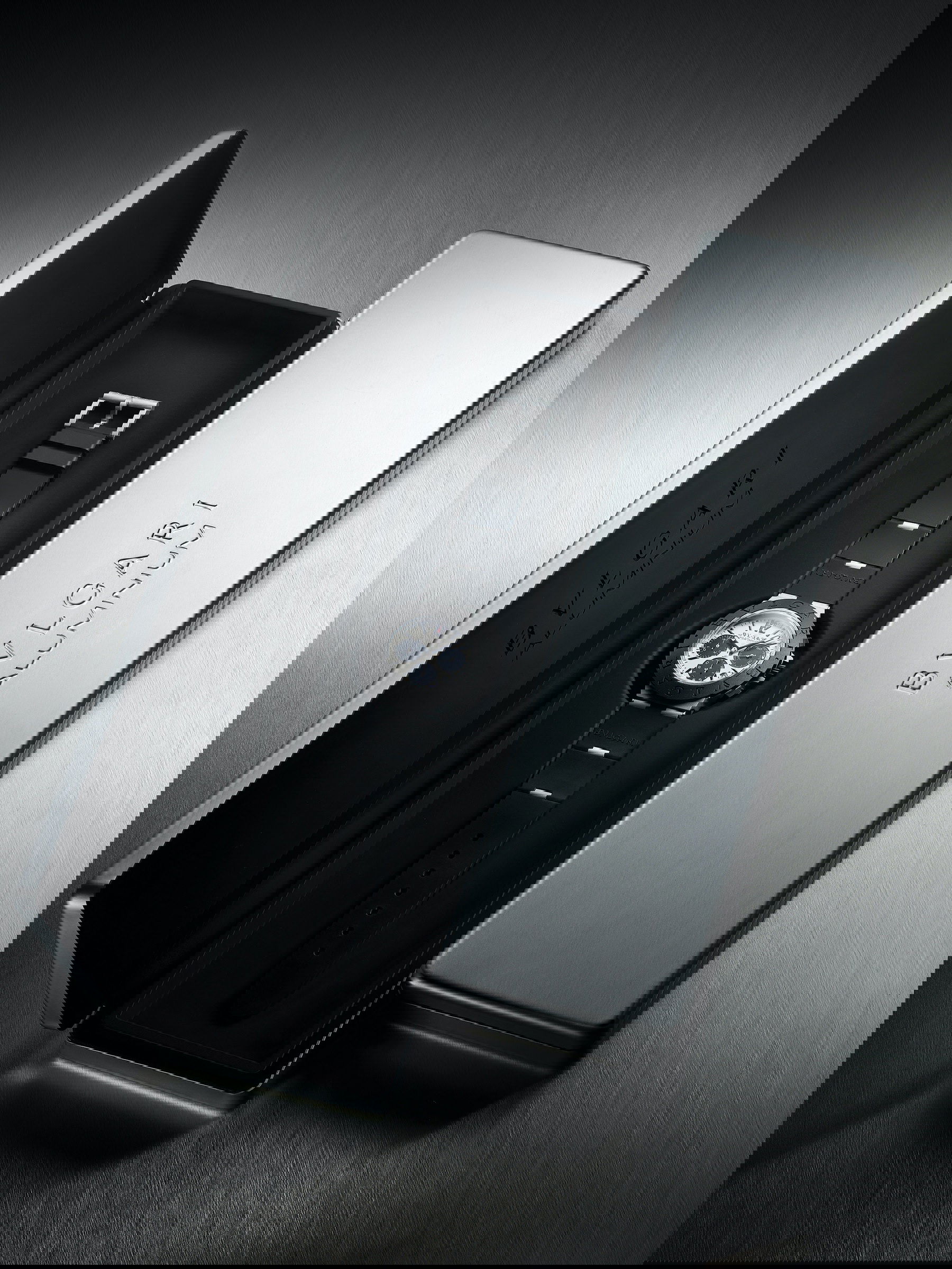 Bvlgari Aluminium Chronograph - Image 4