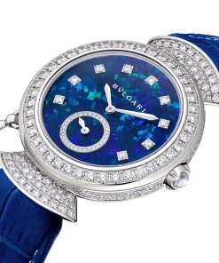 Alternative view of Divas’ Dream Minute Repeater Opal
