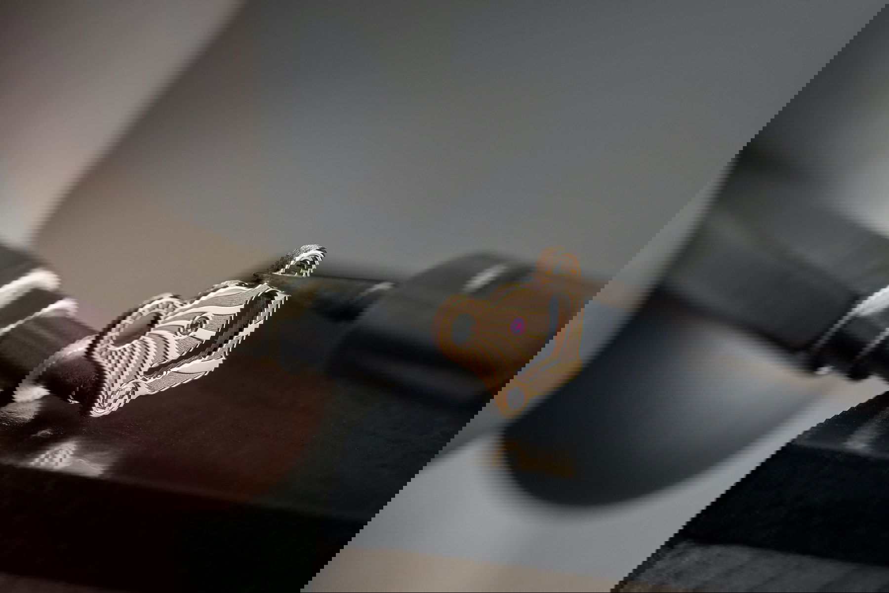 Divas’ Dream Peacock Tourbillon Lumiere - Image 4