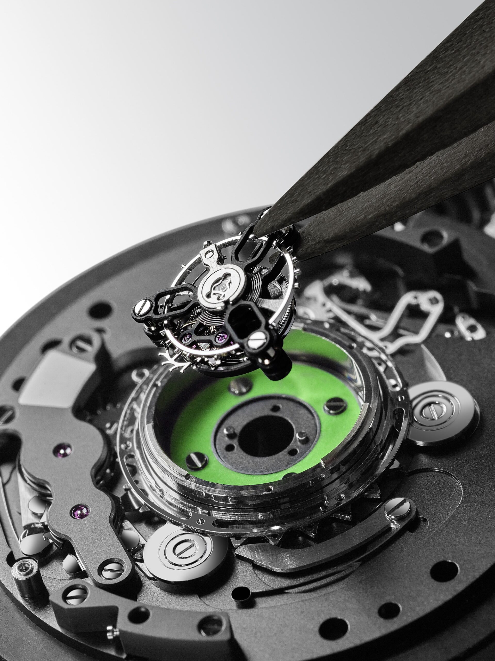 Octo Roma Striking Papillon Tourbillon - Image 11