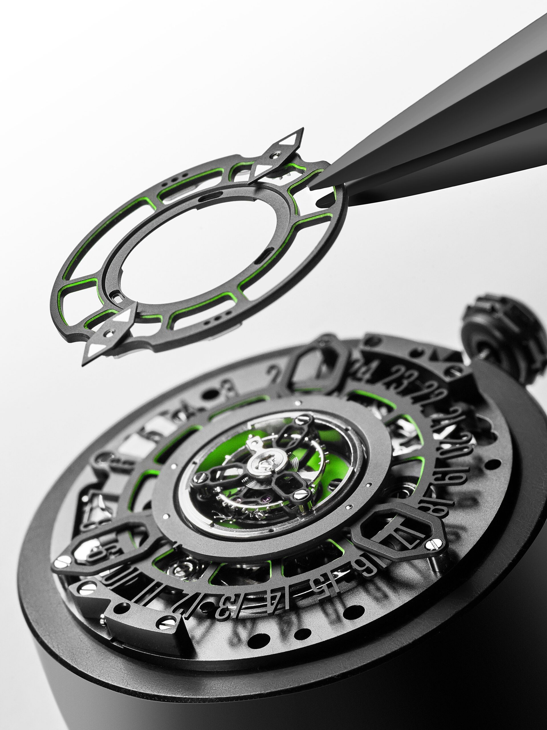Octo Roma Striking Papillon Tourbillon - Image 9