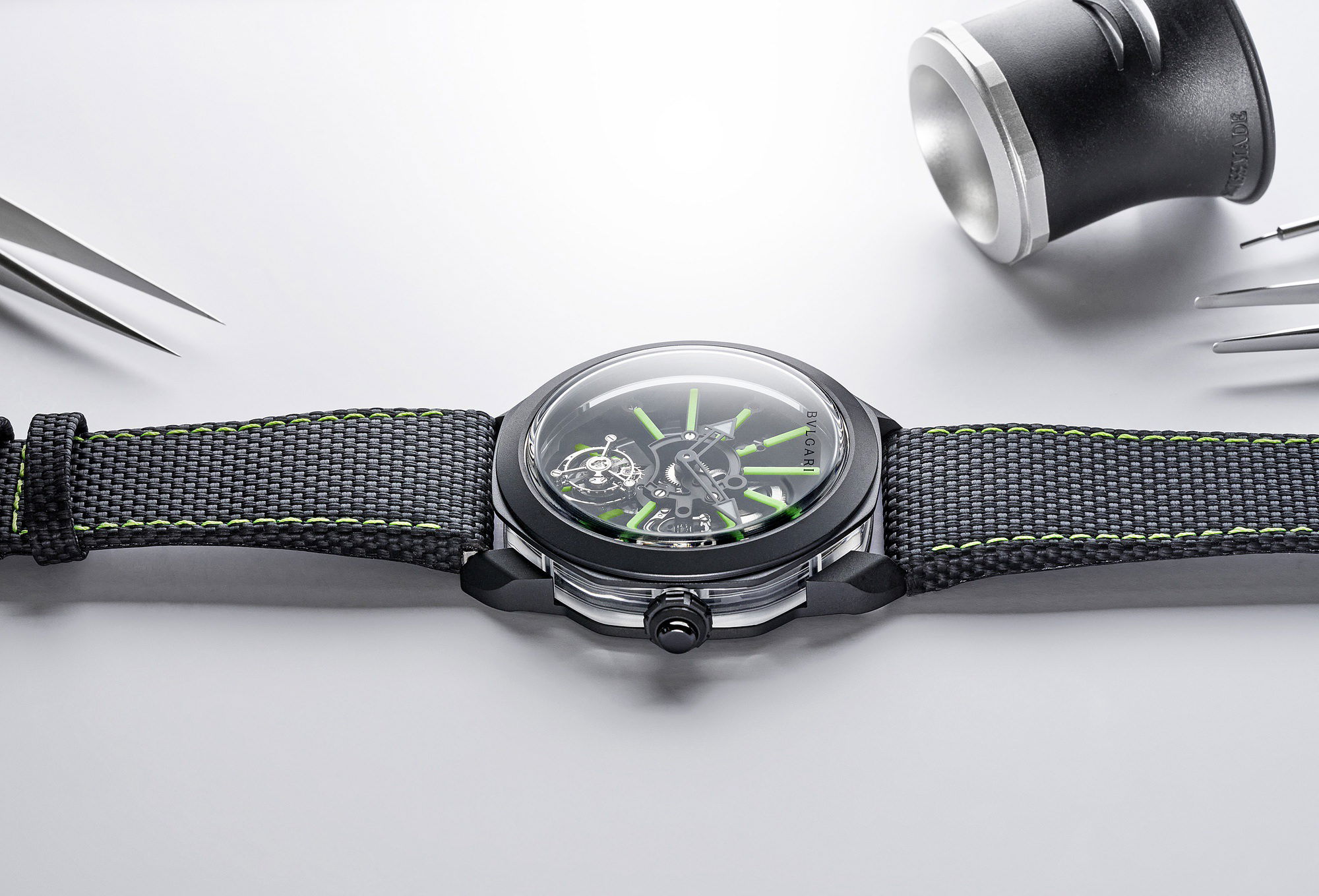 Octo Roma Striking Tourbillon Sapphire - Image 15