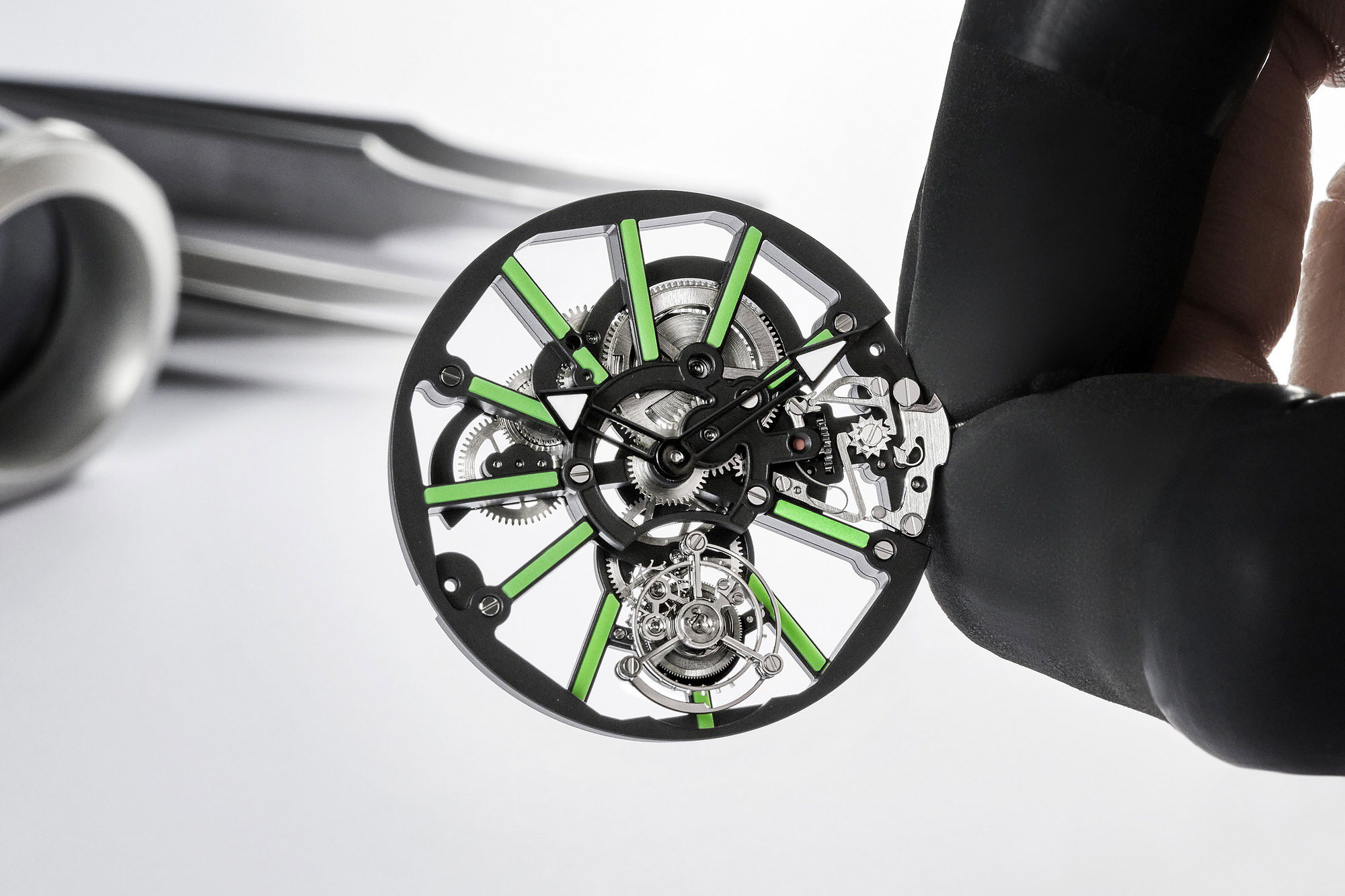 Octo Roma Striking Tourbillon Sapphire - Image 6