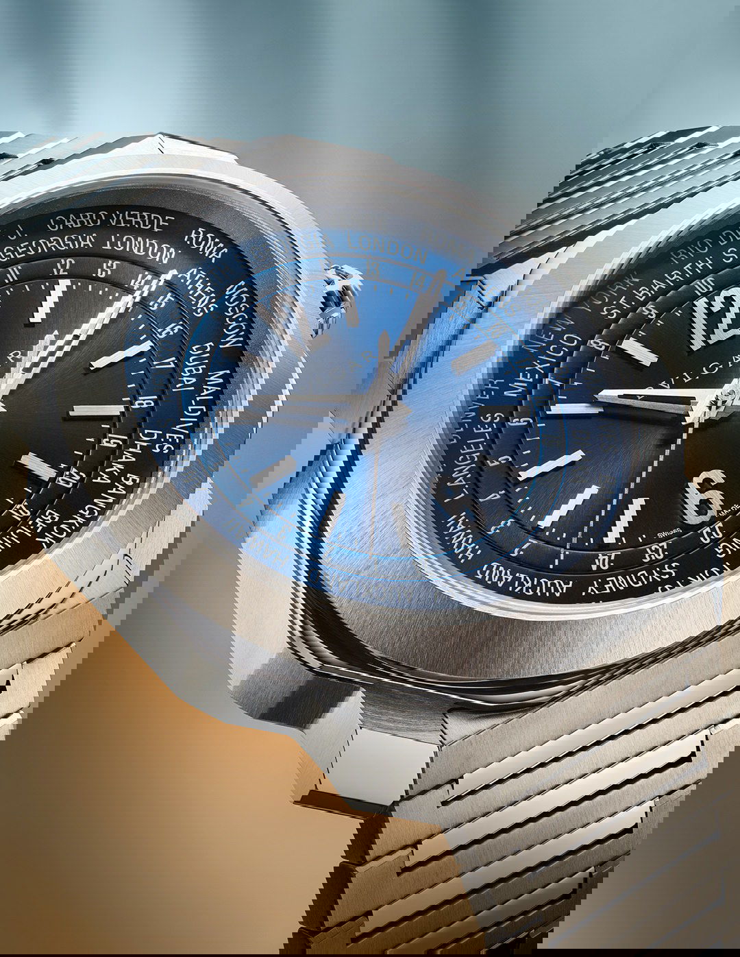 Octo Roma Worldtimer Steel - Image 6