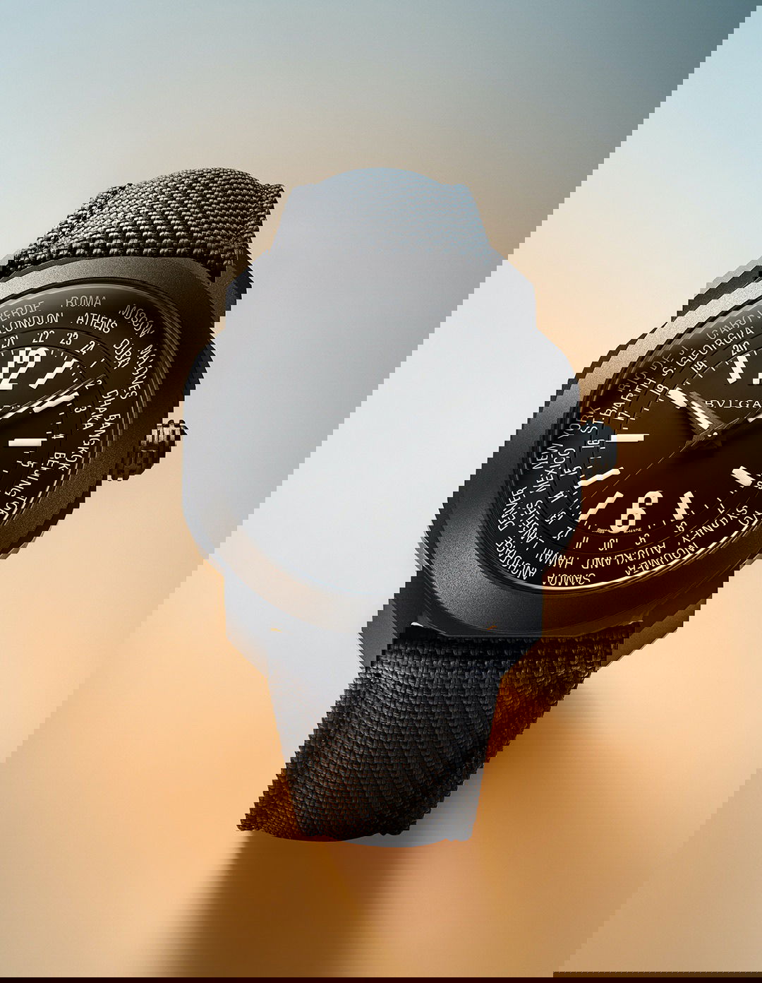 Octo Roma Worldtimer Steel D.L.C. - Image 4