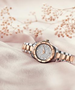 Alternative view of DS Action Lady