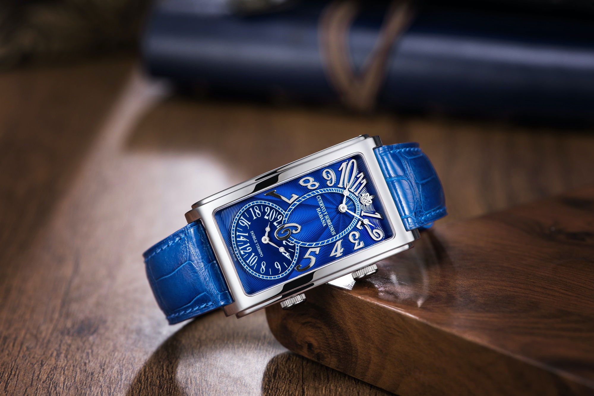 Prominente Doble Tiempo - Image 6