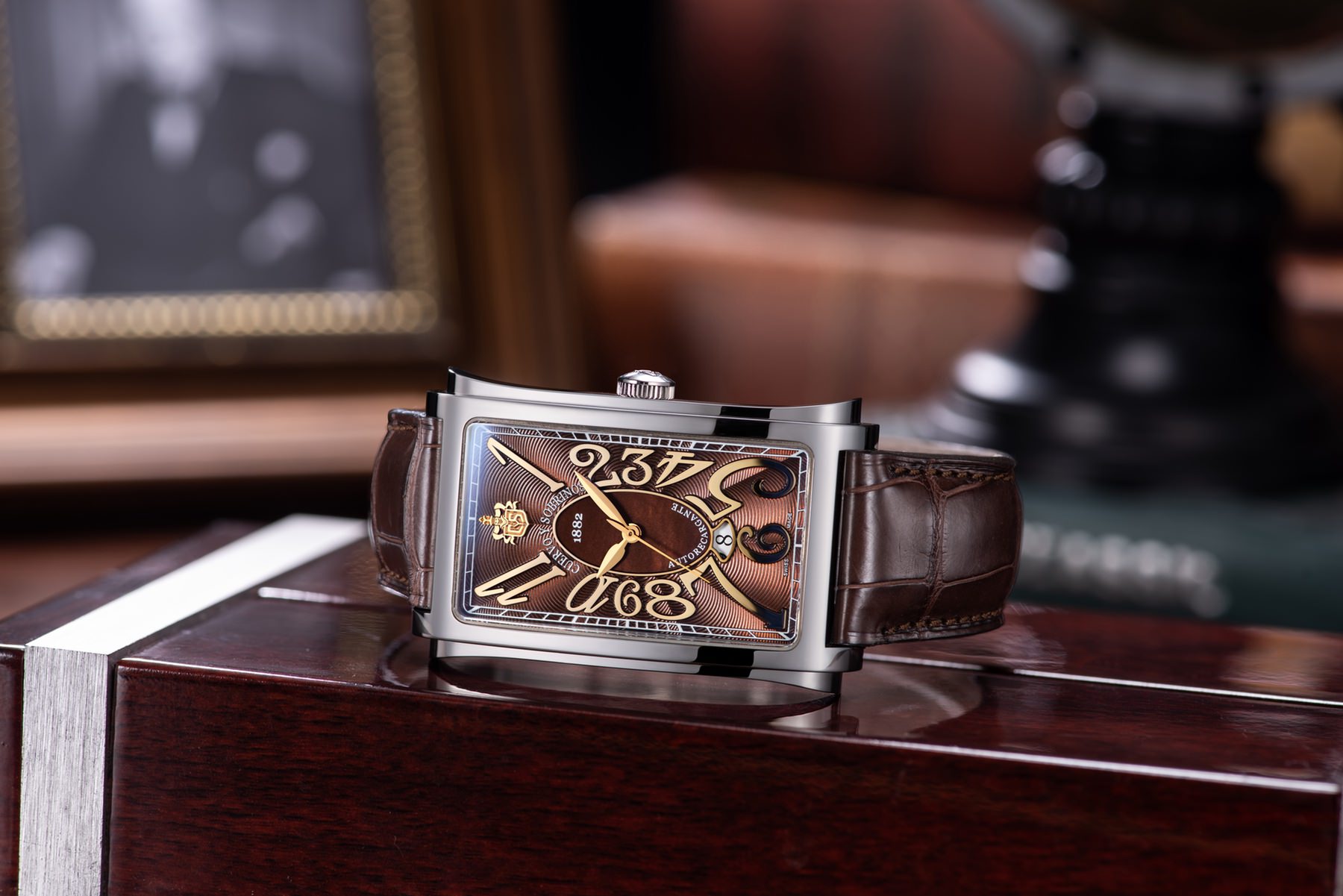 Prominente Iconico Solo Tiempo - Image 3