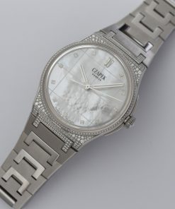 Alternative view of Antarctique S La Carte des Nuages Misty White