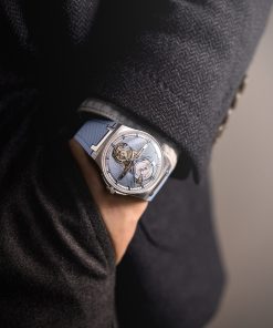 Alternative view of Antarctique Tourbillon Glacier Blue