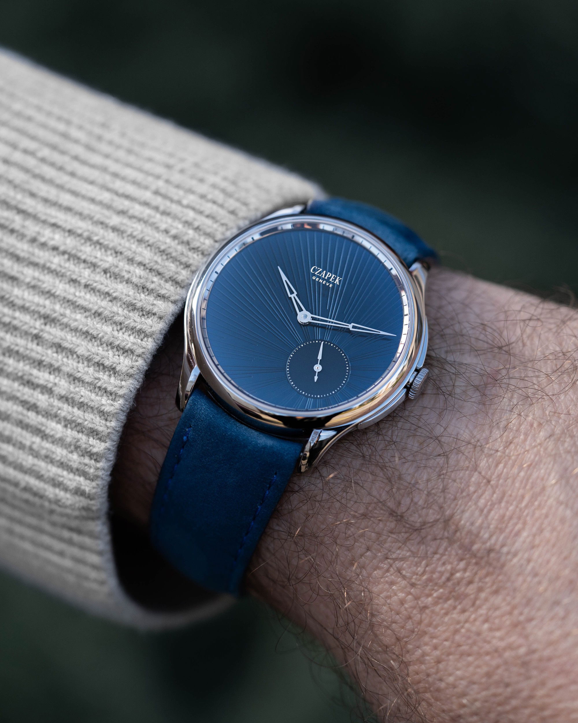 Promenade Guilloché Bleu Nuit - Image 6