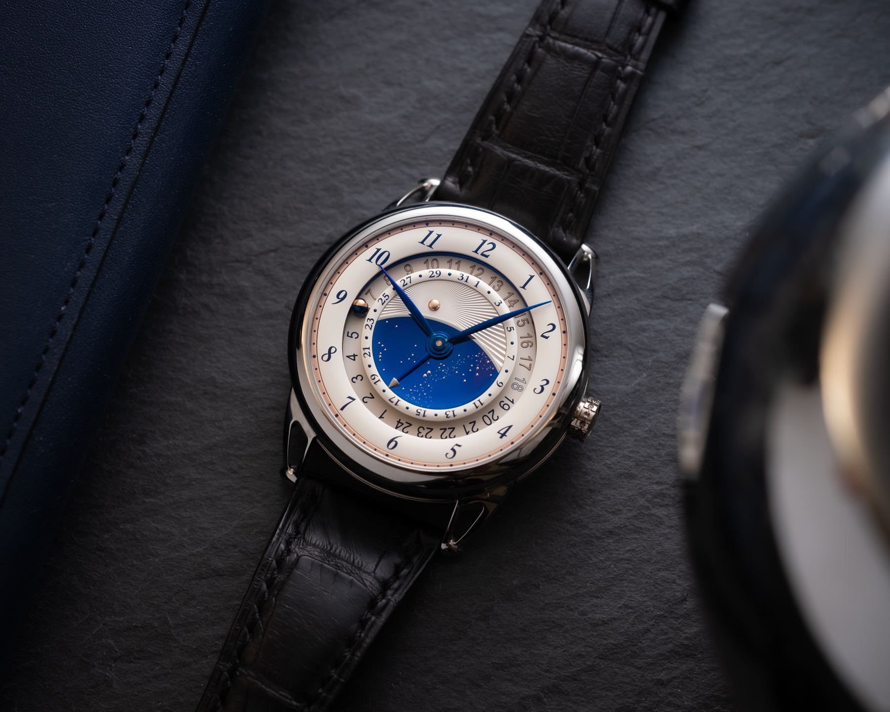 DB25 GMT Starry Varius - Image 2