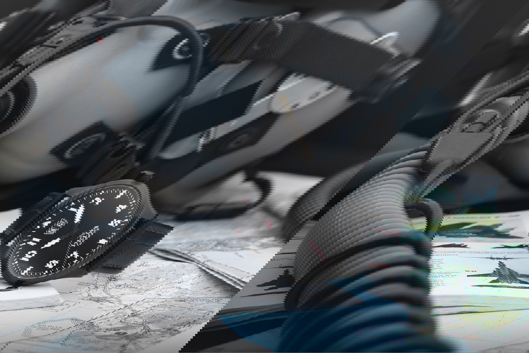 Commander Big Date - Image 4