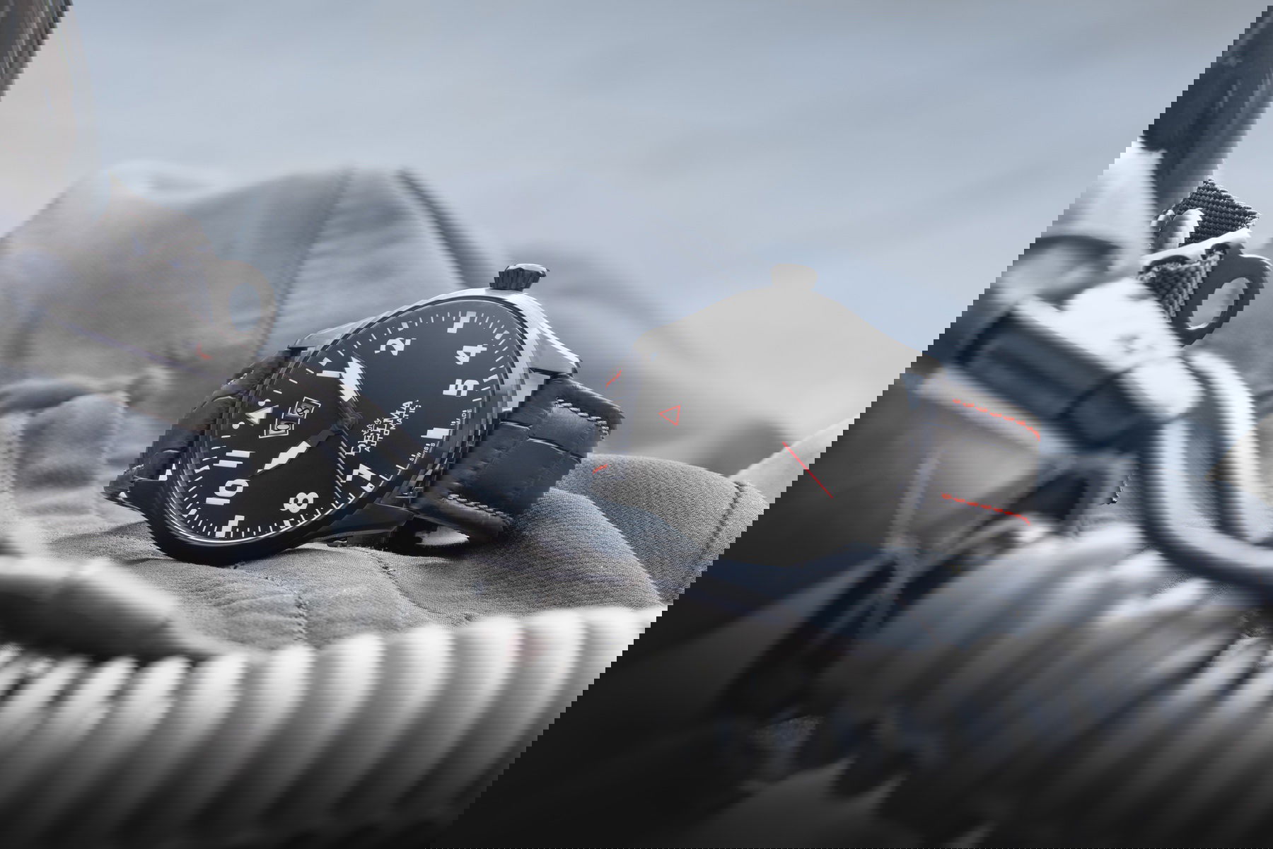 Commander Big Date - Image 7