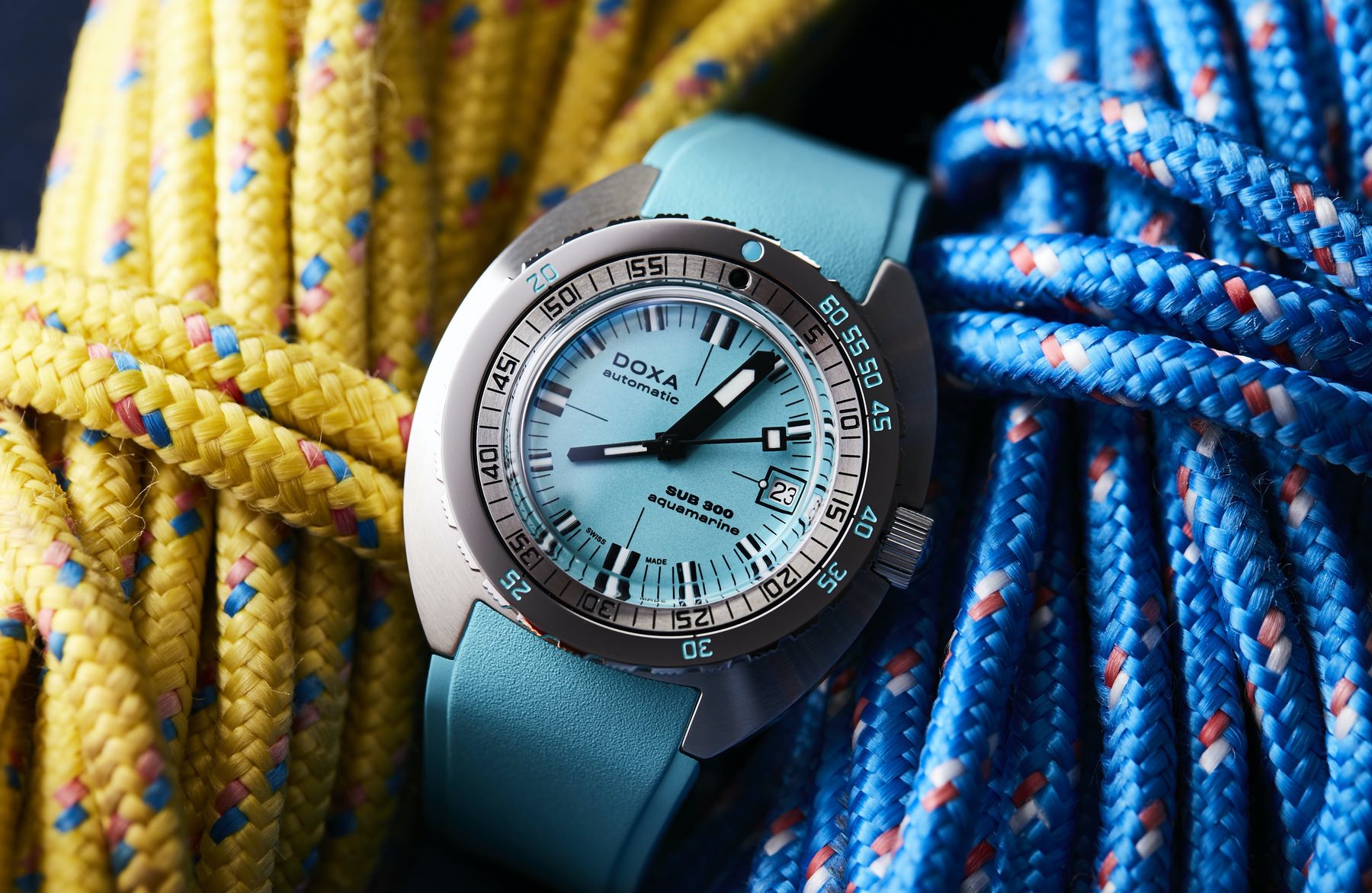 SUB 300 Aquamarine - Image 5