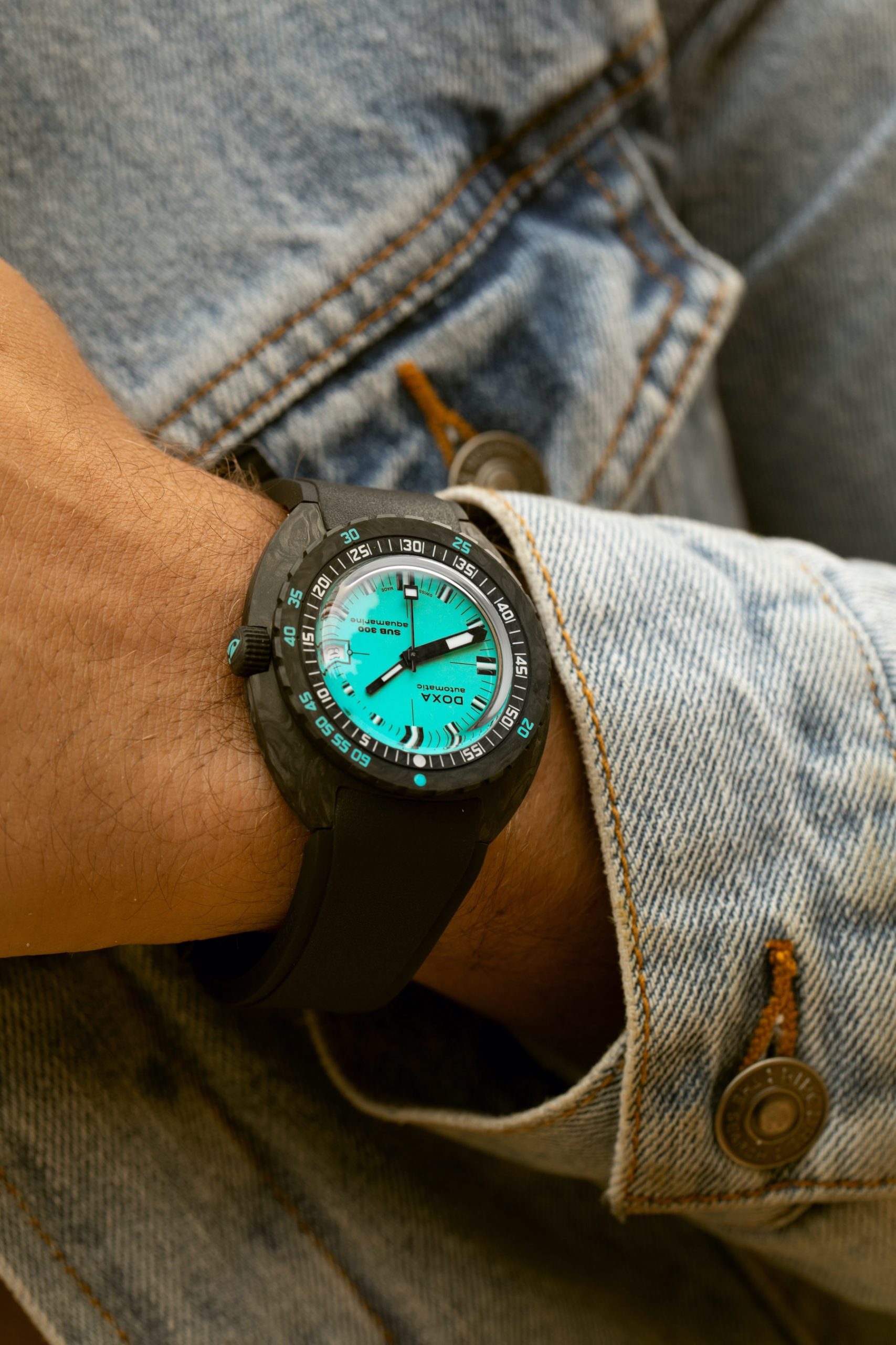 SUB 300 Carbon Aquamarine - Image 9