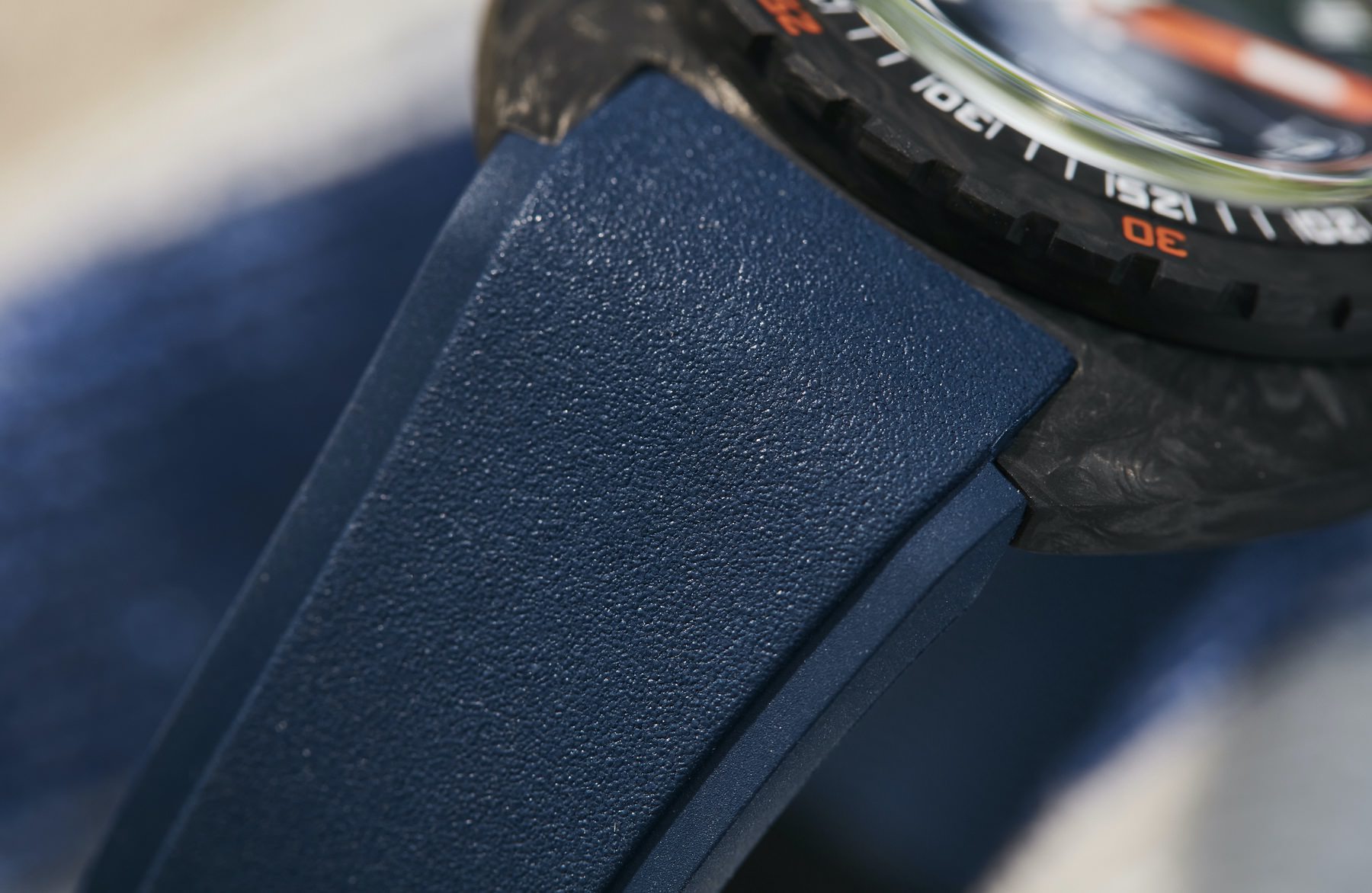 SUB 300 Carbon Caribbean - Image 5