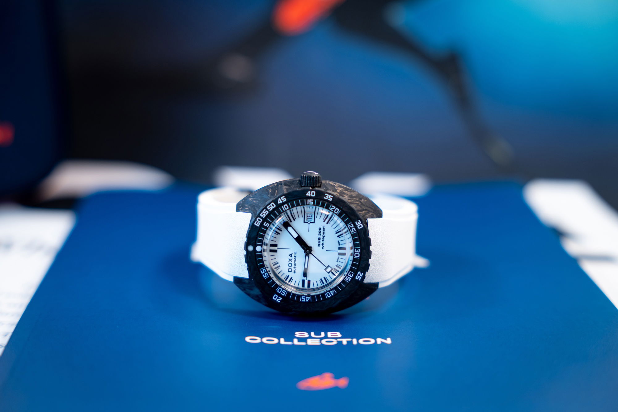 SUB 300 Carbon Whitepearl - Image 5