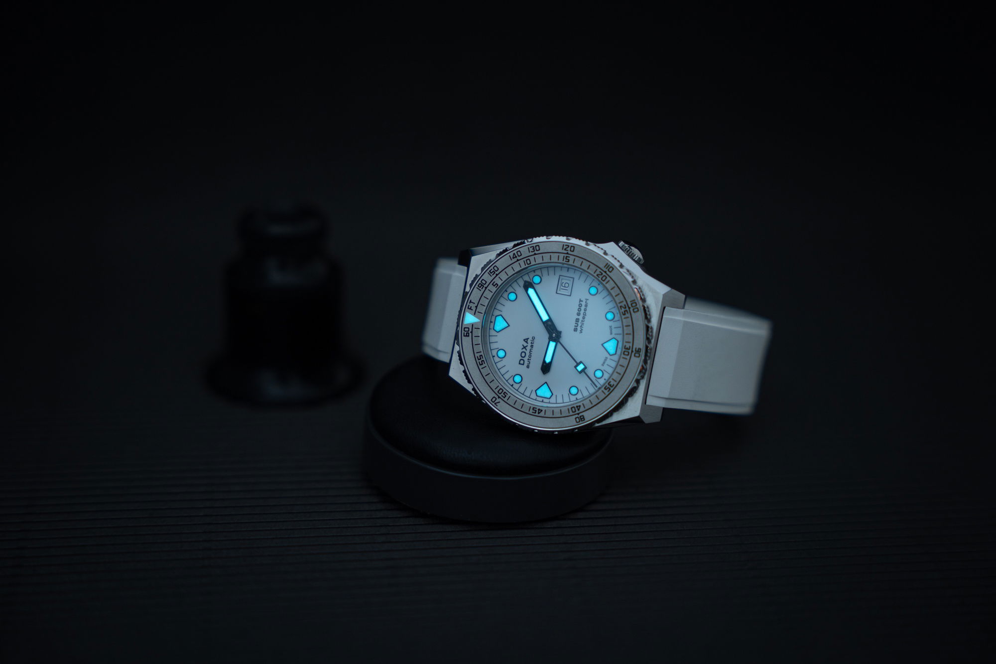 SUB 600T Whitepearl - Image 3
