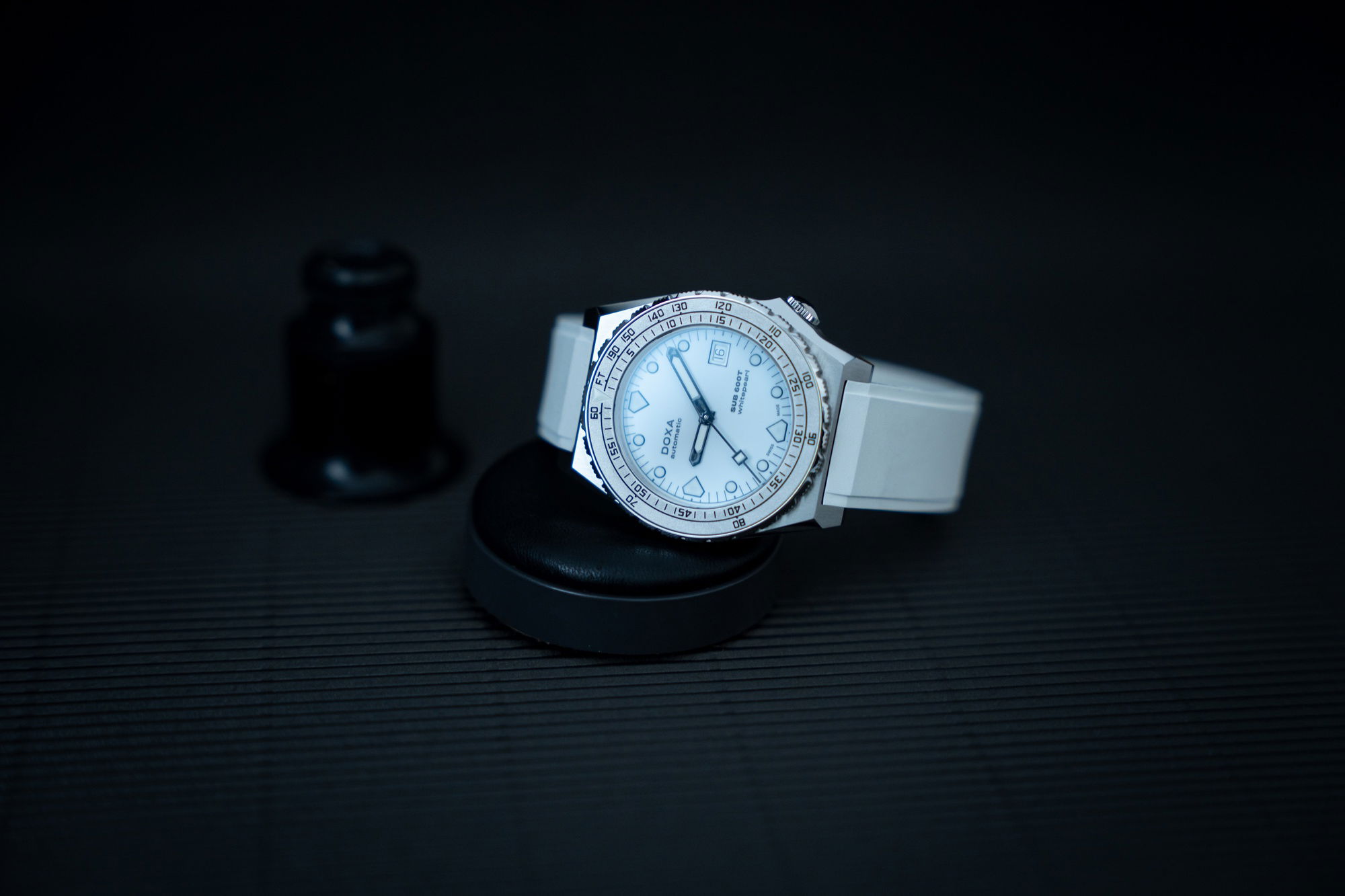 SUB 600T Whitepearl - Image 4