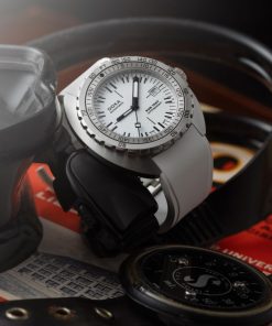 Alternative view of SUB 750T Whitepearl