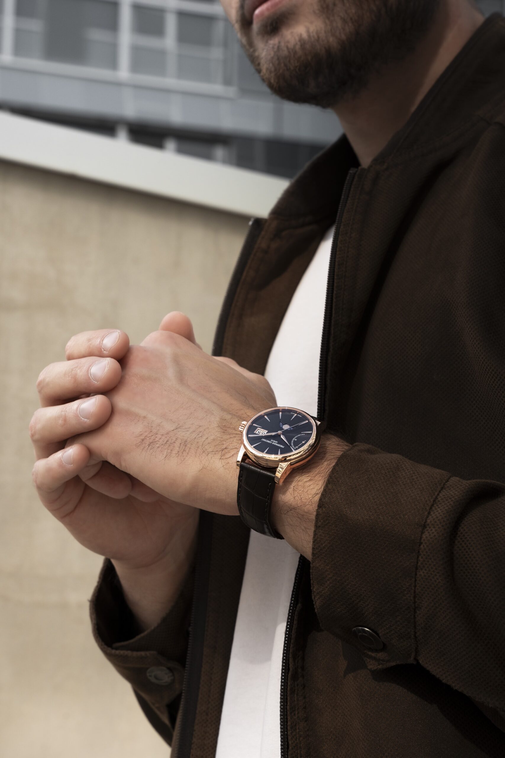 Classic Power Reserve Big Date Manufacture - Image 4