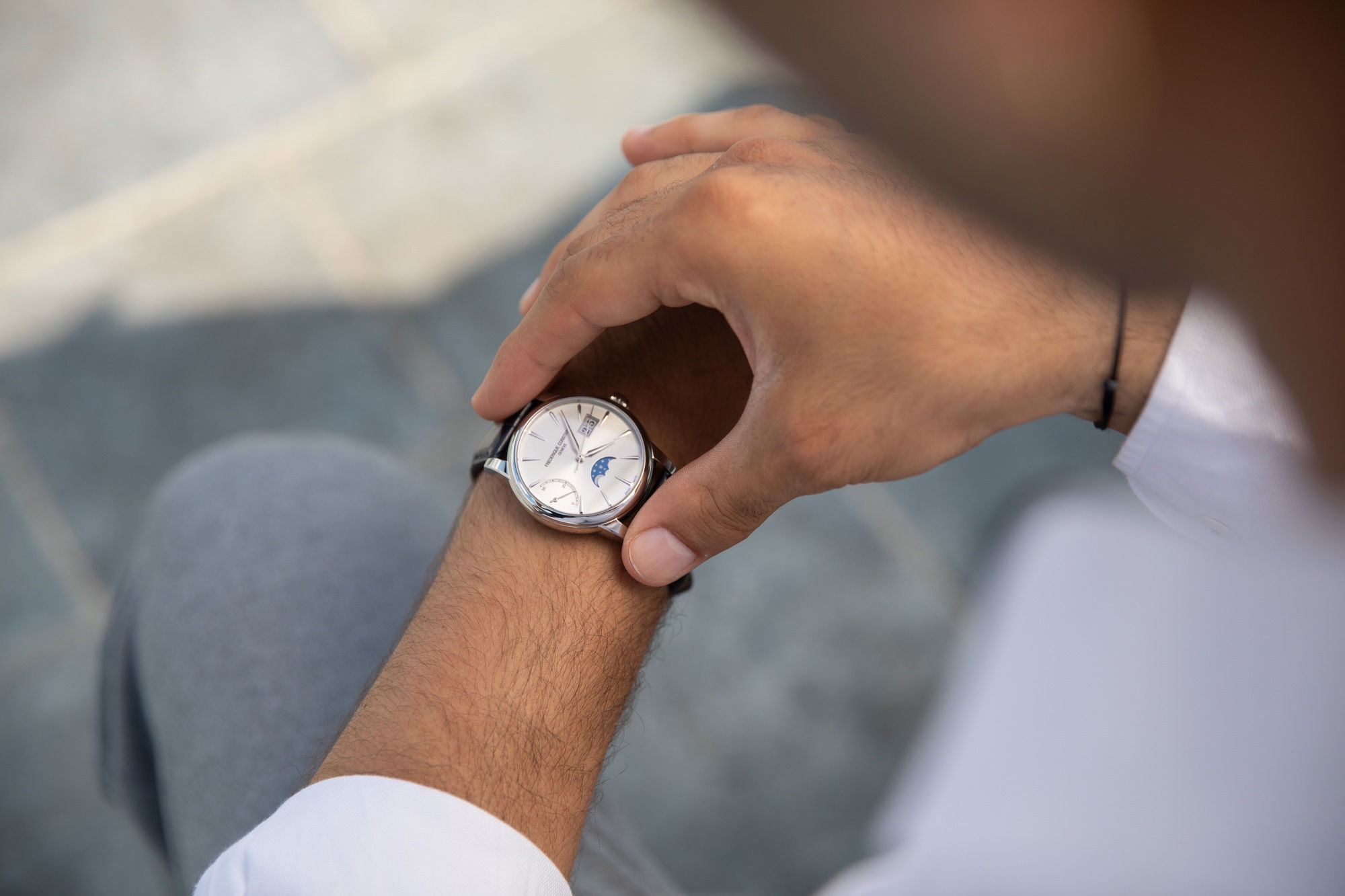 Classic Power Reserve Big Date Manufacture - Image 5