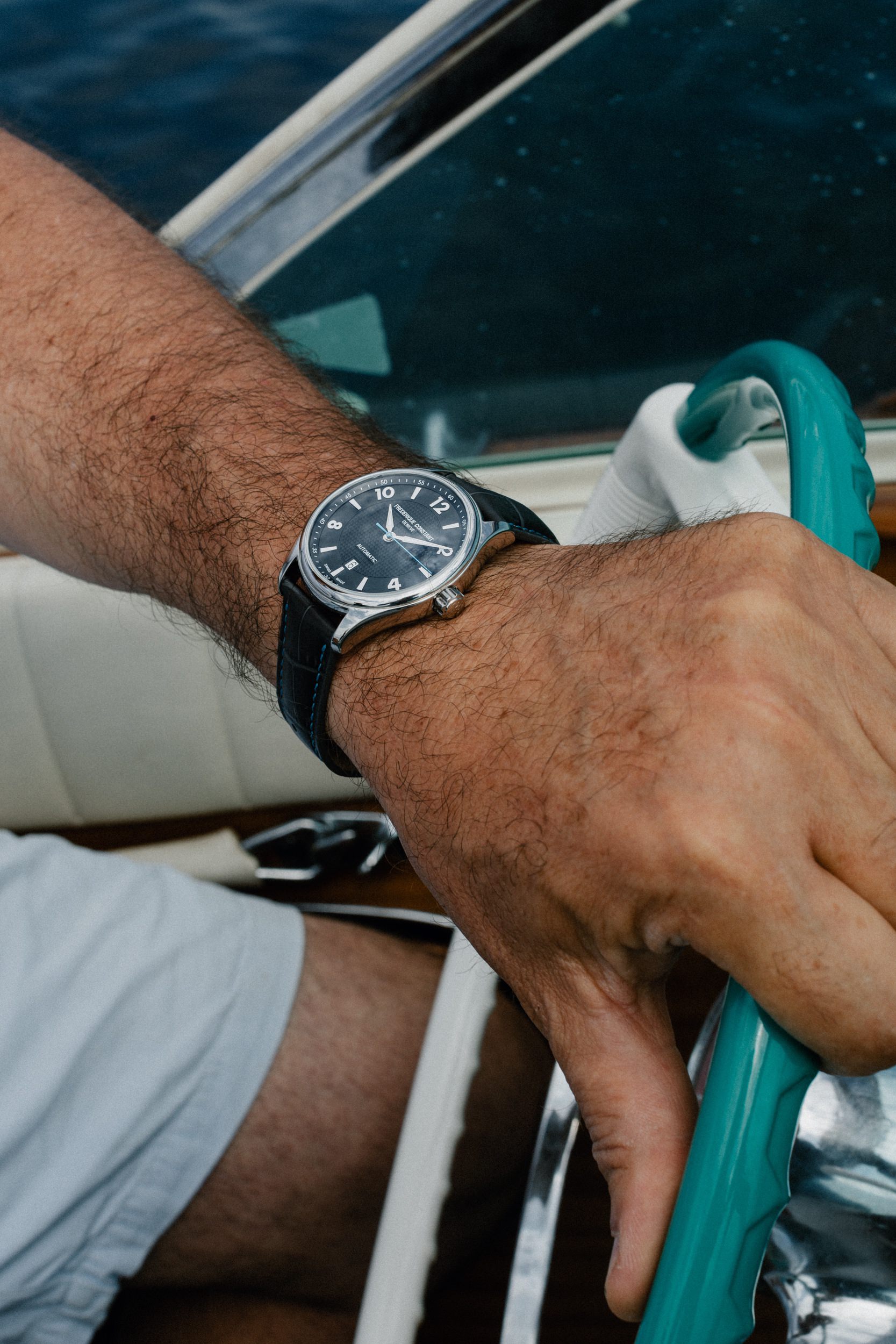 Classics Runabout Automatic - Image 4