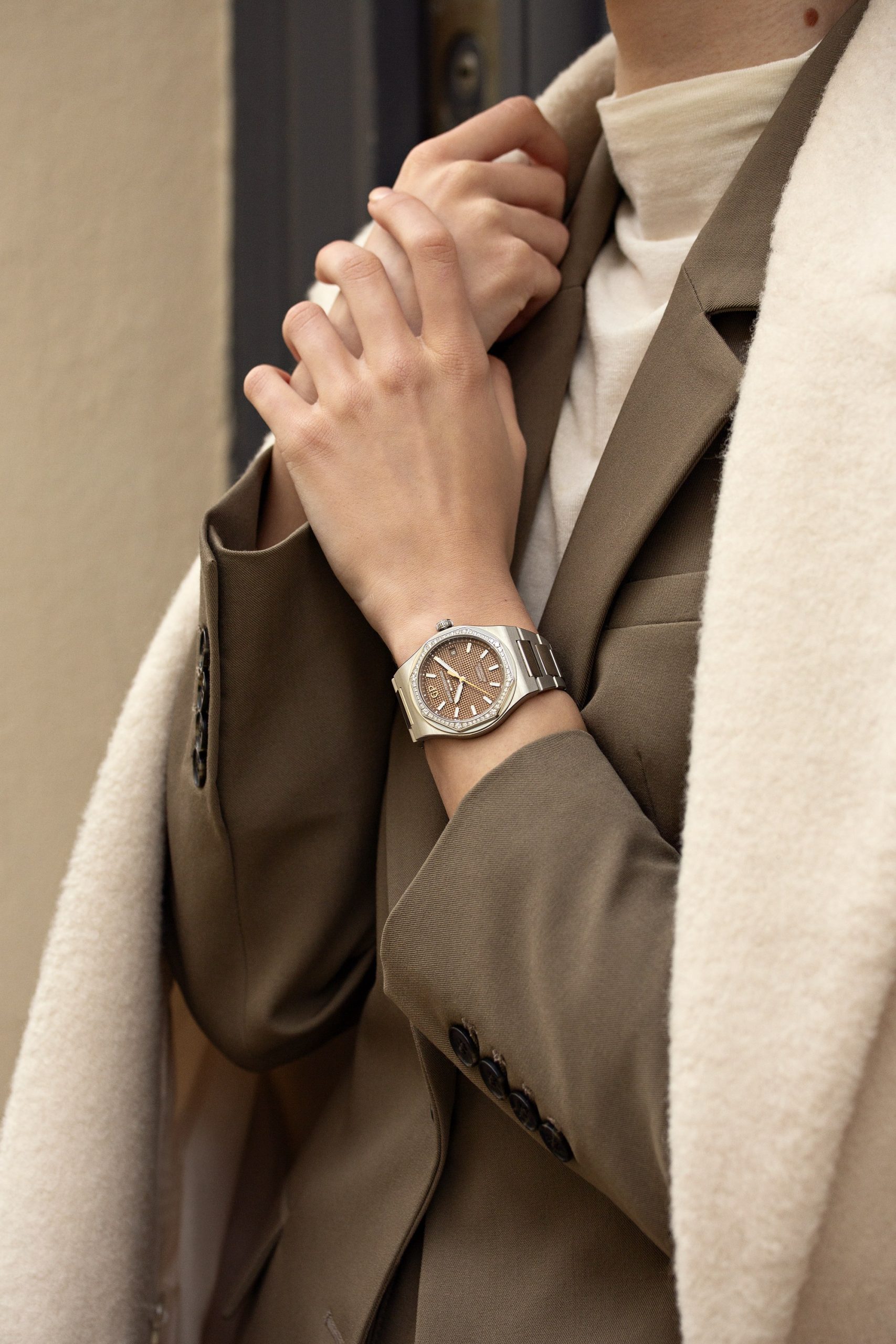 Laureato 38 mm Copper Diamond Bezel - Image 5