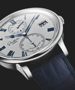 Alternative view of Senator Chronometer
