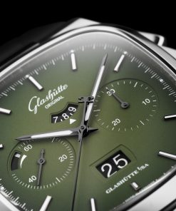 Alternative view of Seventies Chronograph Panorama Date