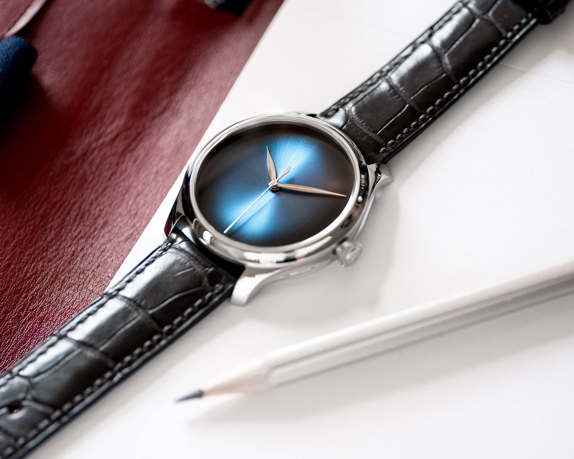 Endeavour Centre Seconds Concept - Image 6