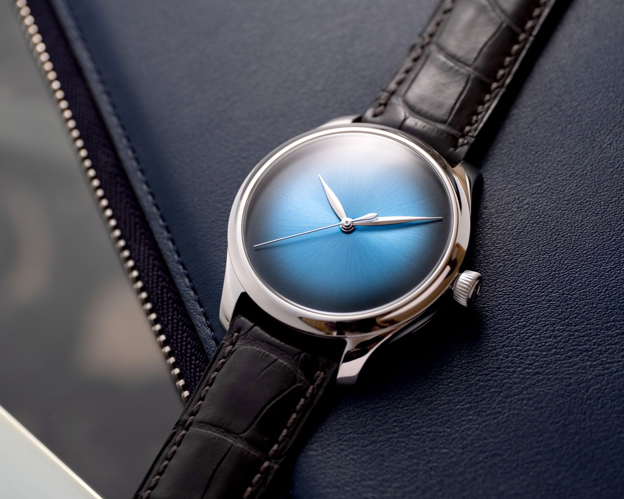 Endeavour Centre Seconds Concept - Image 7