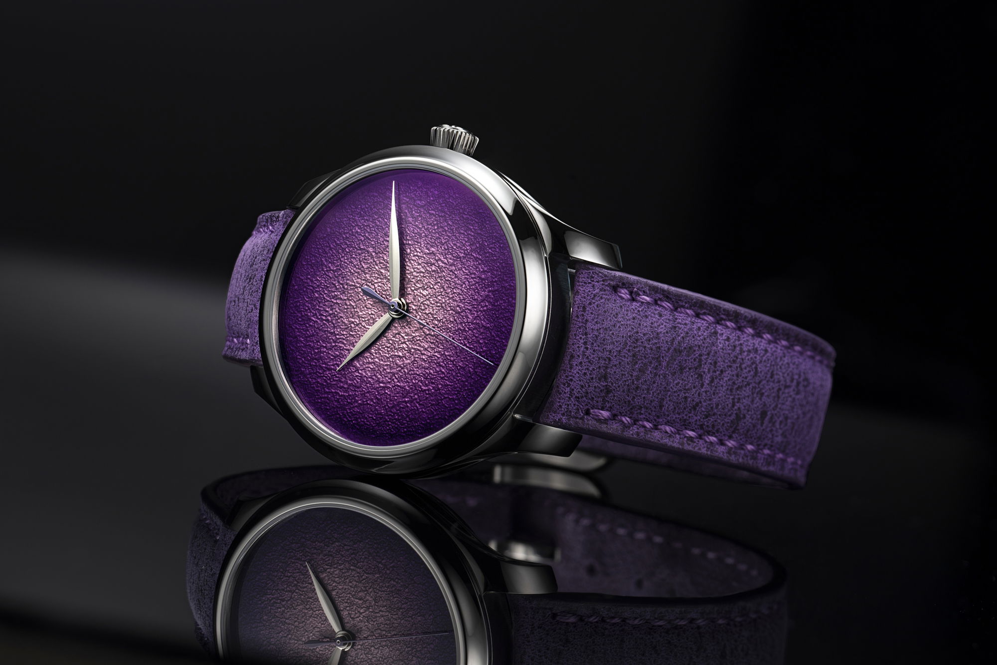 Endeavour Centre Seconds Concept Purple Enamel - Image 4