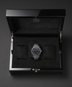 Alternative view of Endeavour Centre Seconds Genesis