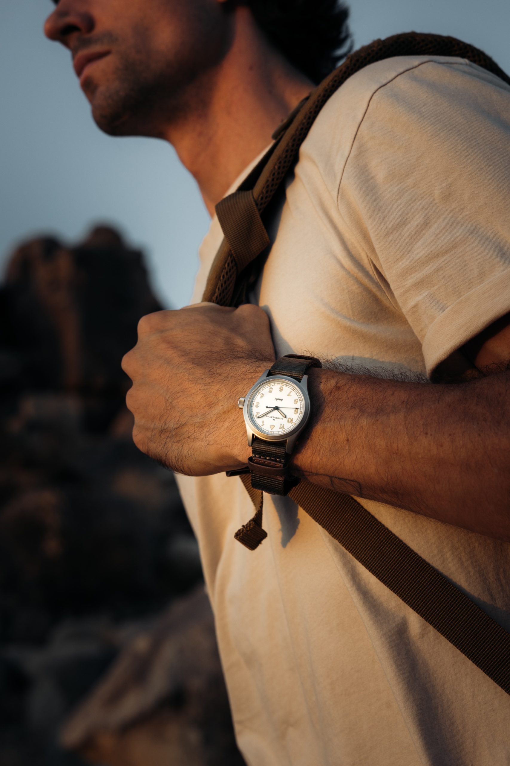 Khaki Field Quartz 33 - Image 4