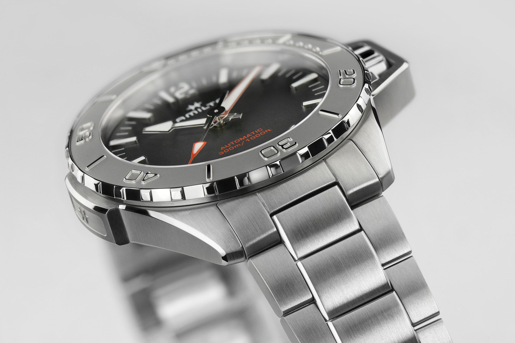 Khaki Navy Frogman Auto 46mm - Image 4