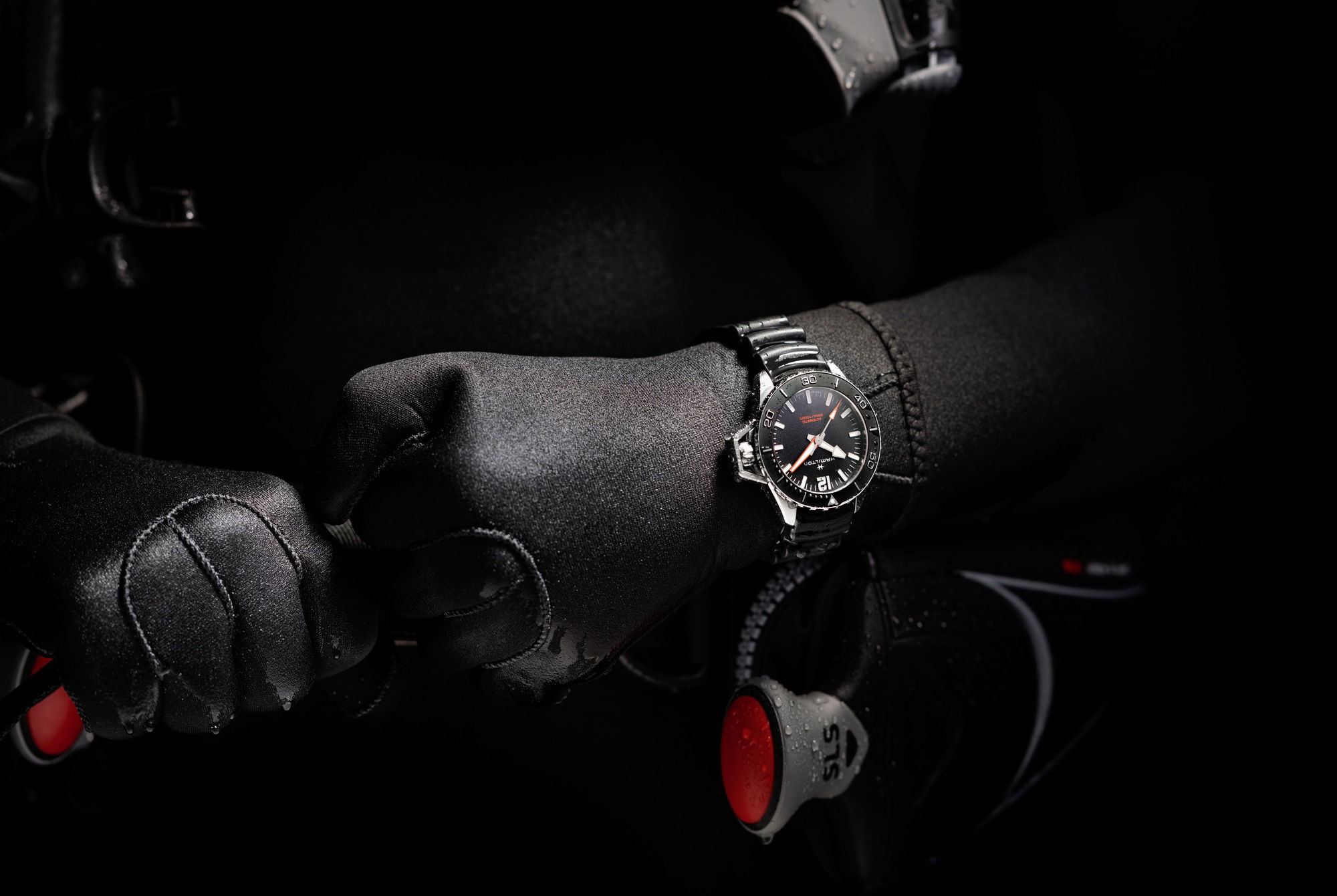 Khaki Navy Frogman Auto 46mm - Image 8